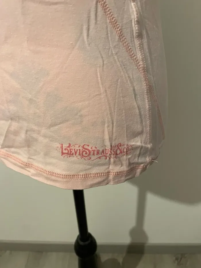 T-shirt Levi’s taille L 40 rose clair col rond extensible - photo numéro 4