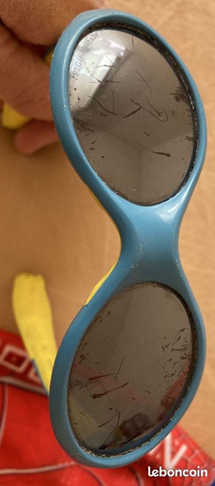 Maillot de bain + paire de lunettes de soleil - photo numéro 8