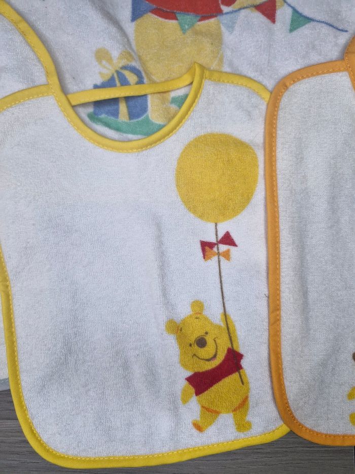 Lot 5 bavoirs Winnie the Pooh - photo numéro 4