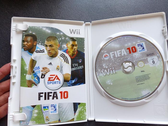Nintendo - Wii - Fifa 10 - photo numéro 5