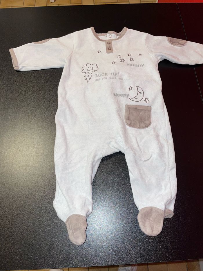 Pyjama grenouillère velours gris clair bébé 9 mois