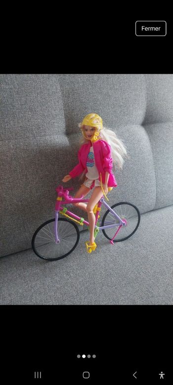 Barbie à vélo