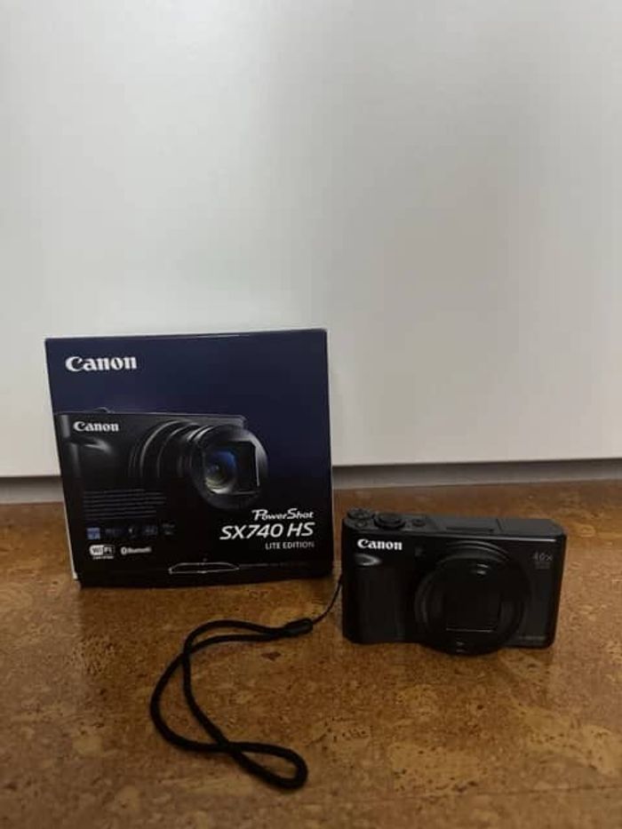 Canon PowerShot SX740 HS Lite Edition Noir