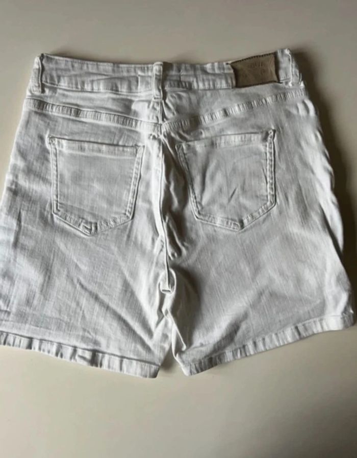 Short H&M blanc - photo numéro 2