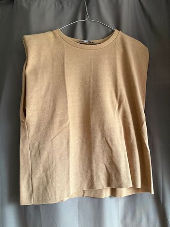Pull sans manche beige Zara  taille L en très bon état 