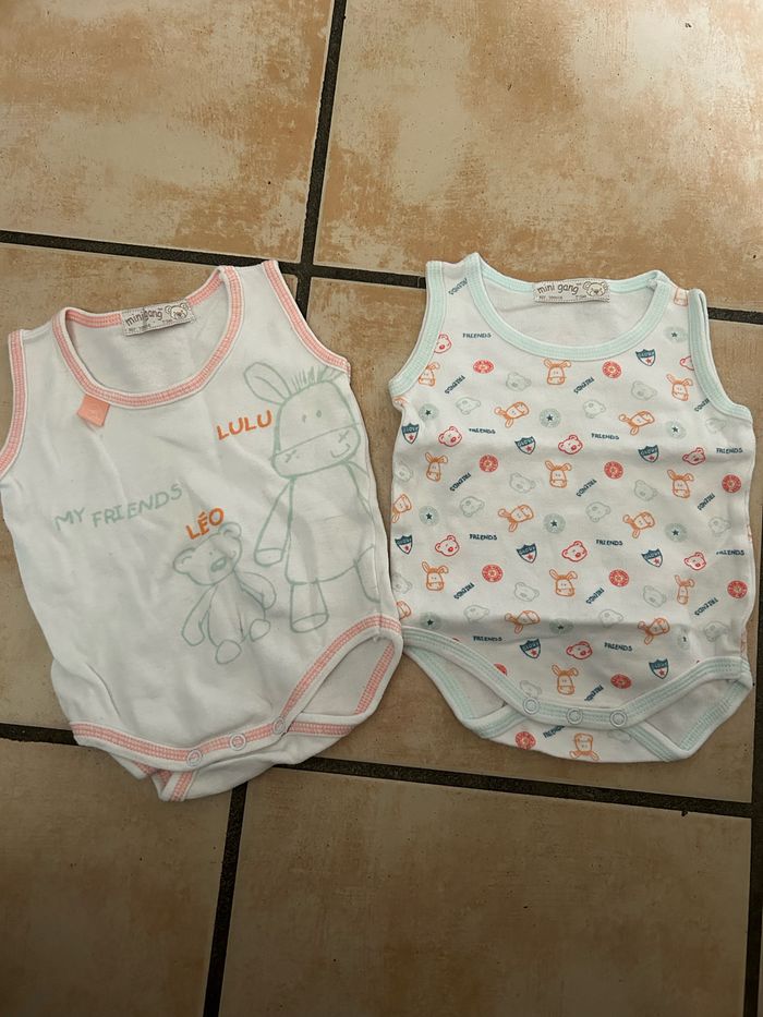 Lot de 2 bodies d’été 3 mois