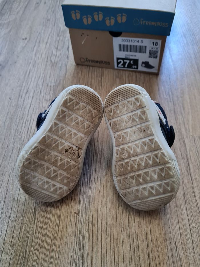 Lot 6 paires chaussures, chaussons pointure 18 - photo numéro 10