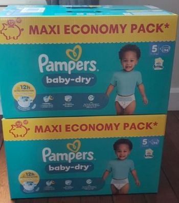 2 cartons de 94 couches