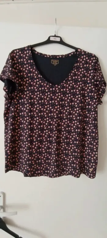 Tee shirt femme taille 04/46 C'est beau la vie