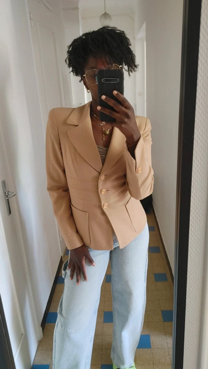 Magnifique Veste blazer cintrée en laine beige or épaules chic vintage - photo numéro 5
