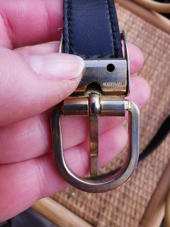 Ceinture noir brillante synthétique fabriquée en France