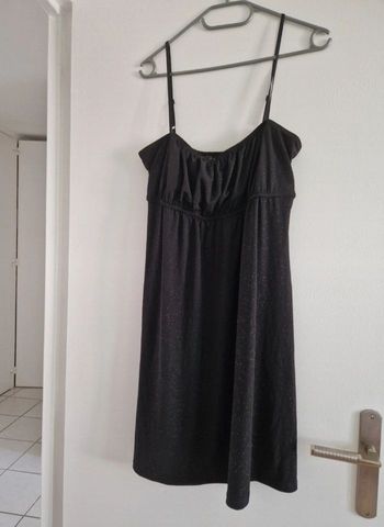 Petite robe noire pailletées