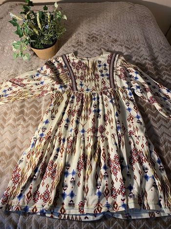 Belle robe Zara taille 10 ans