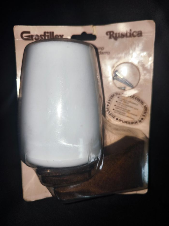 2 charmantes appliques murales vintage de la marque Grosfillex, modèle 'Rustica neuves - photo numéro 2