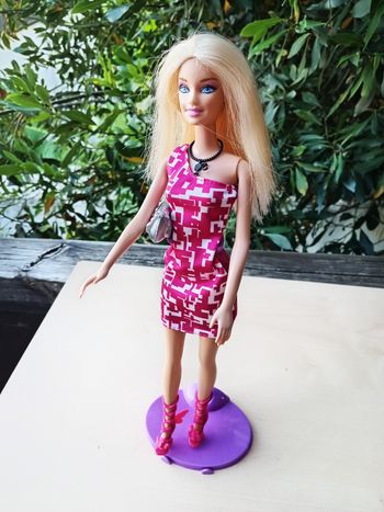 Barbie style rétro non articulée