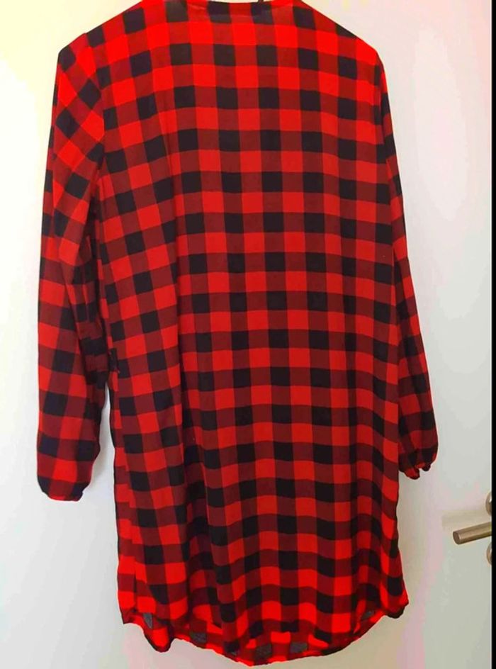 Robe  /  blouse  longue  taille  36 38 - photo numéro 4