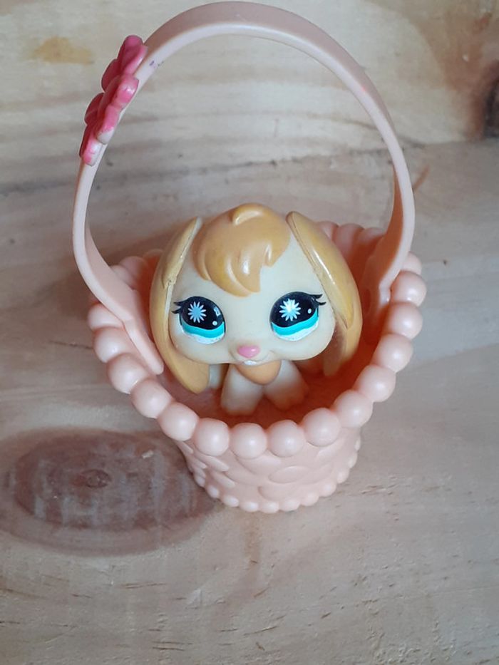 Figurine LPS Littlest PetShop lapin bélier 864 et son panier