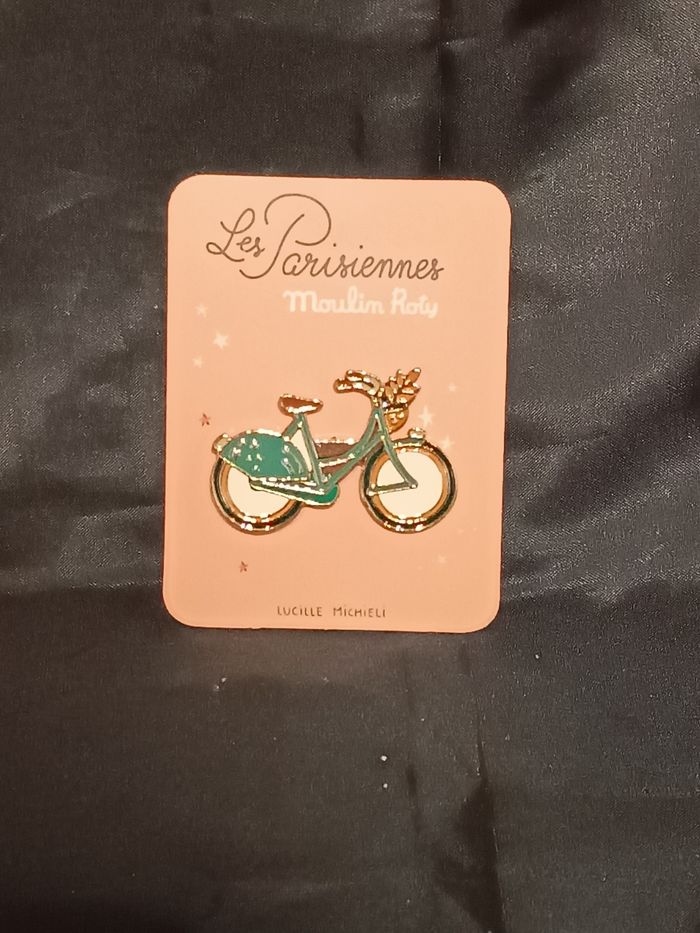 Pin's Moulin Roty - photo numéro 5