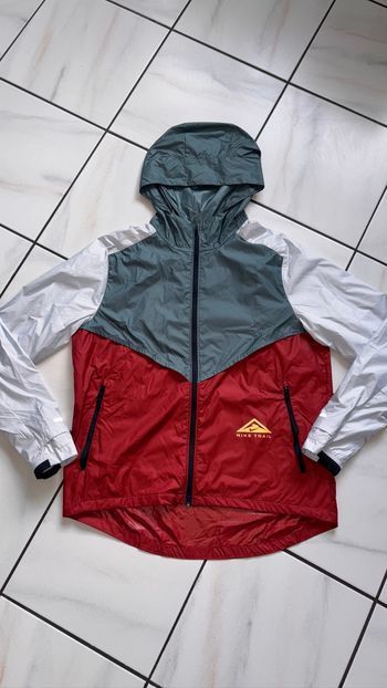 Veste Nike trail rare
