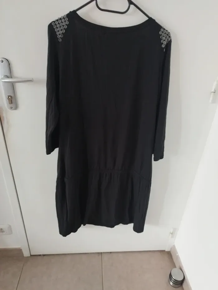 Robe femme noire - photo numéro 8