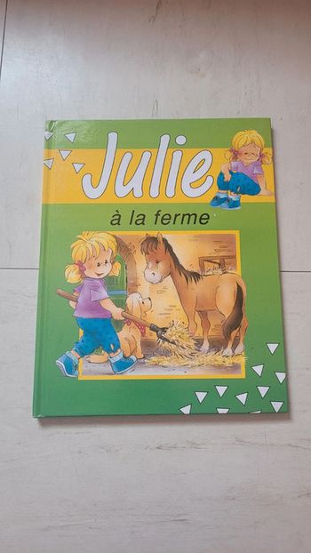 Livre "julie à la ferme"