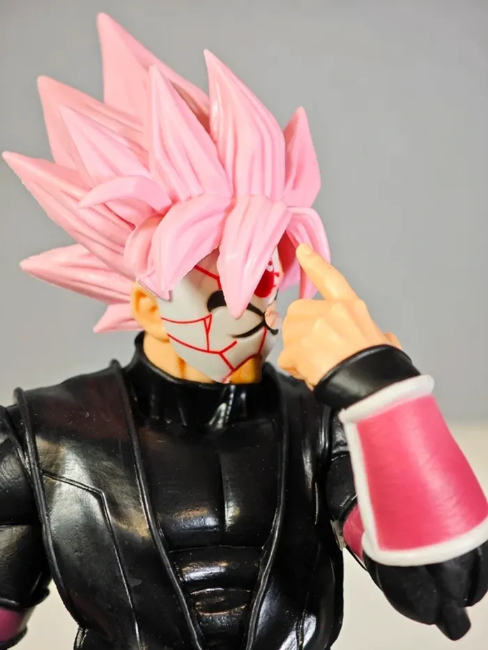 Figurine Dragon Ball Super : Black Goku 26cm neuve sans boîte - photo numéro 6