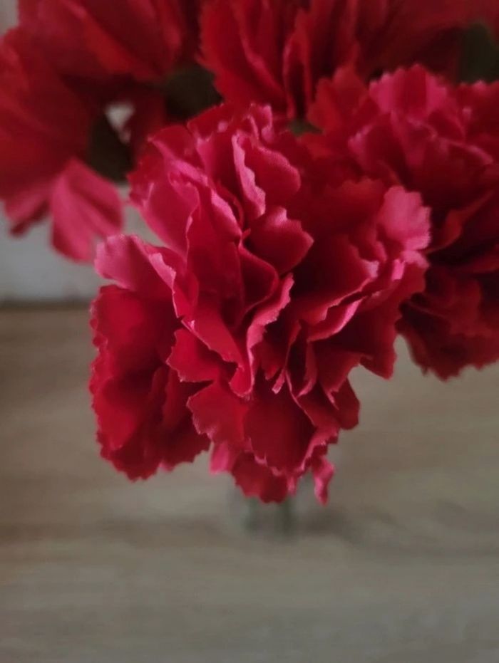 Bouquet oeillets rouges artificiels - photo numéro 3
