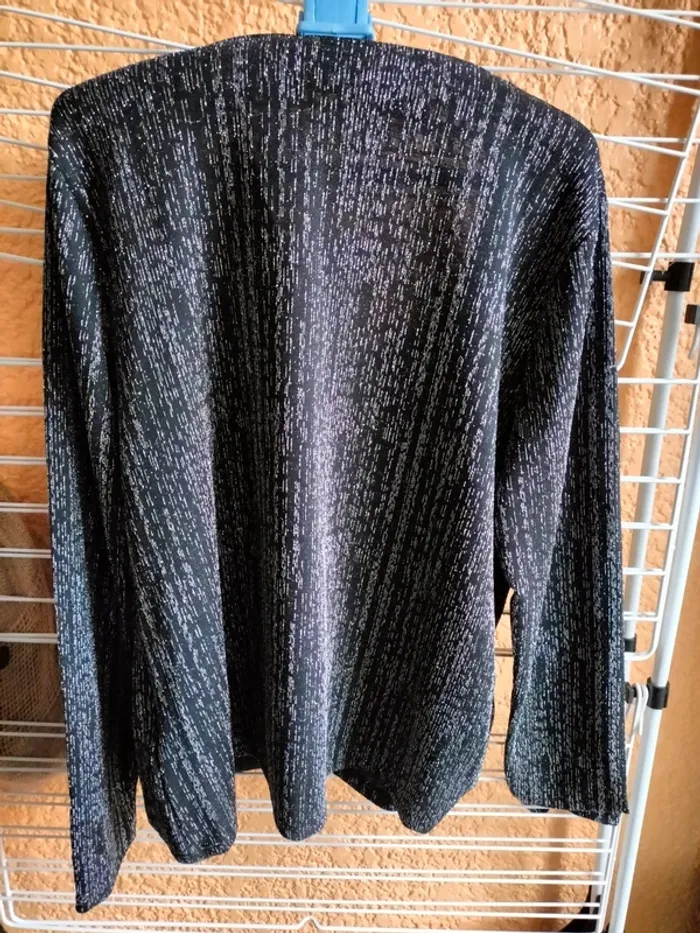 Top manches longues brillant noir et gris t46 kiabi - photo numéro 10