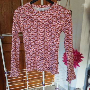 Tee shirt Zara à motif très bon état 🌼