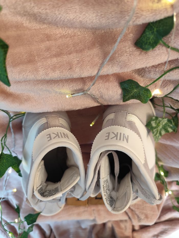 Baskets hautes Nike 39 - photo numéro 4