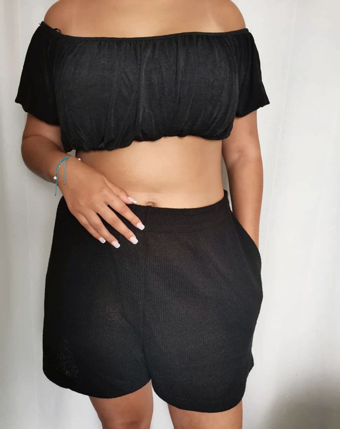 Short noir grande taille neuf avec étiquette