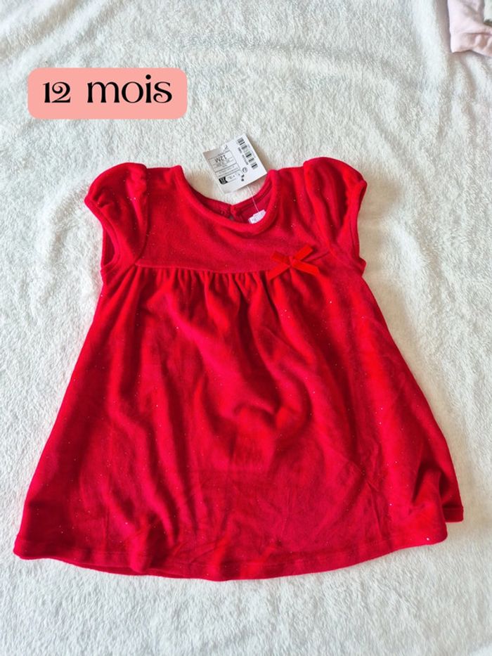 Robe rouge a paillettes 12 mois