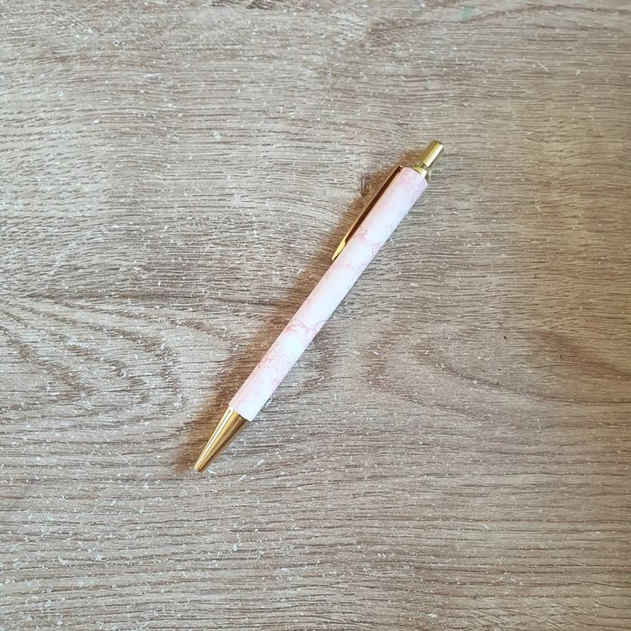 📚 Stylo bille #emyfleury_scolaire