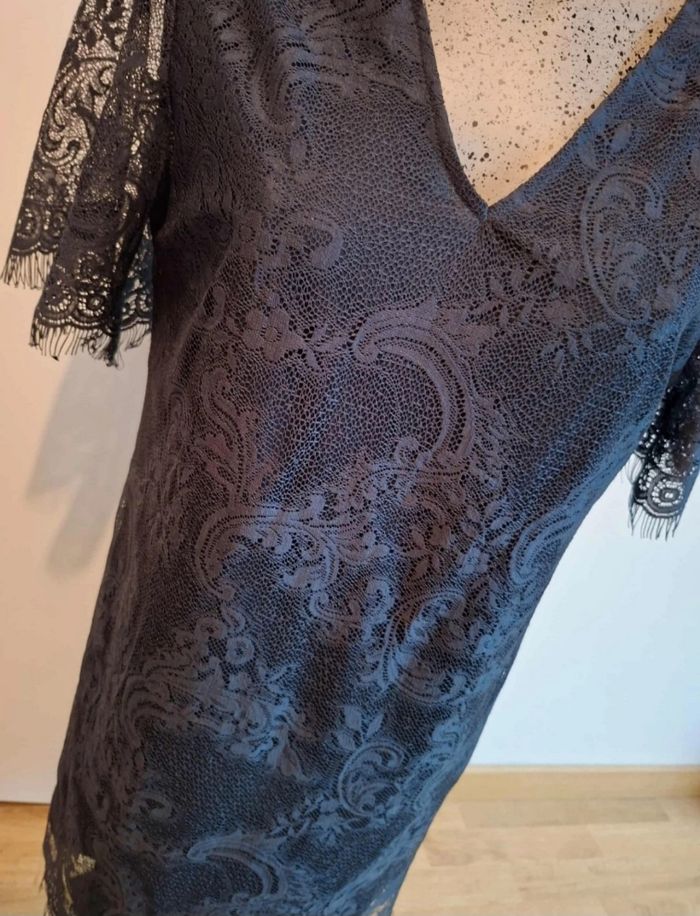 Robe effet dentelle de soirée - photo numéro 2