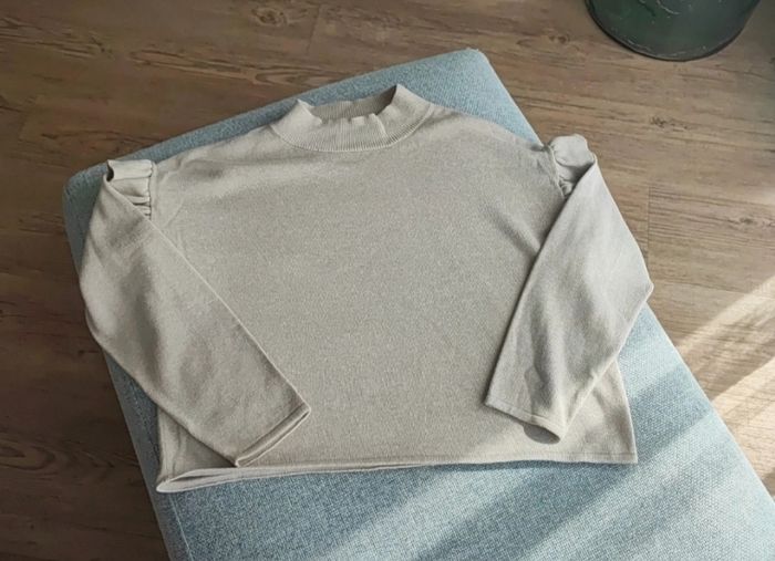 Pull beige Mango fille 12 ans.