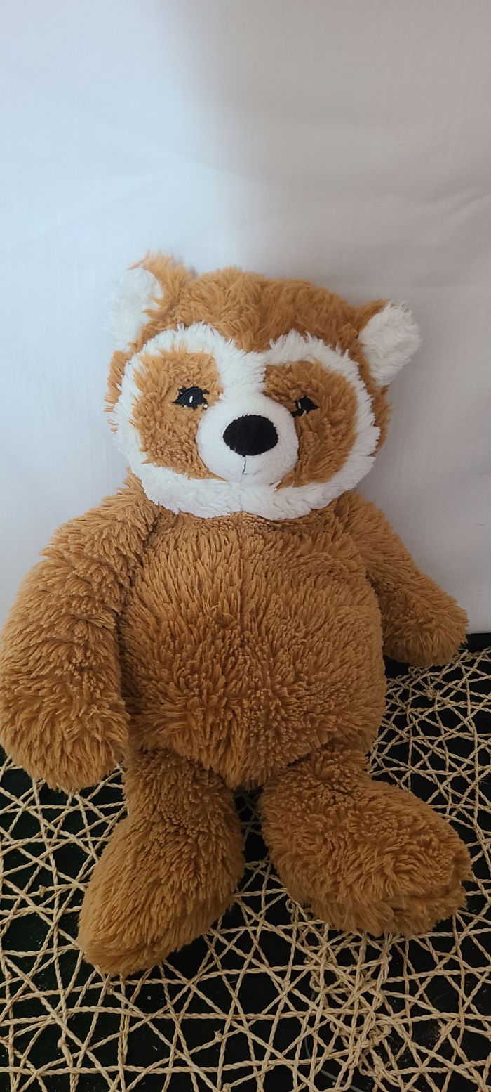 Peluche range pyjama raton laveur ETAM bouillotte The annoying thing marron blanc 39 cm - photo numéro 2