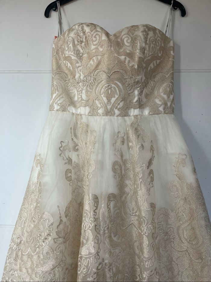 Robe de soirée Chi Chi London ivoire broderie écru - photo numéro 2