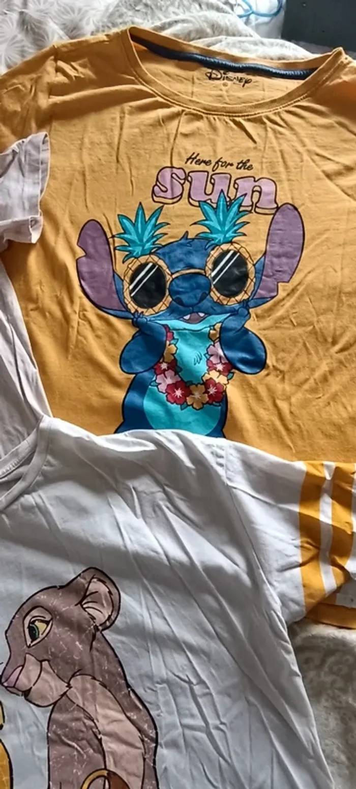 Pas de vintedgo go svp ! Lot de 5 tee-shirts Disney - photo numéro 5