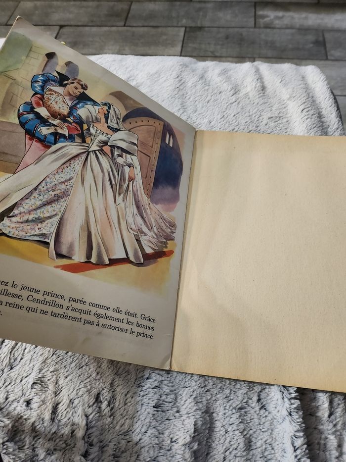 Livre ancien enfant Cendrillon éditions René Touret collection patinette - photo numéro 3