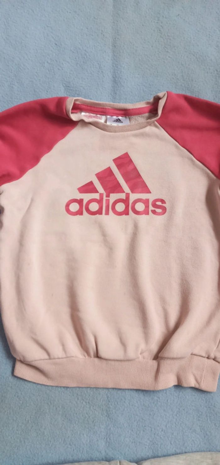 Ensemble Adidas taille 2/3 ans - photo numéro 2
