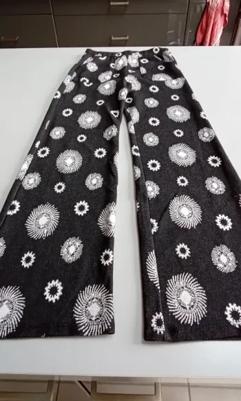 Pantalon pattes def marque Desigual taille 11/12 ans