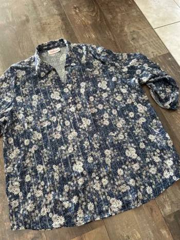 Chemise fleurie manches 3/4 fils argentés