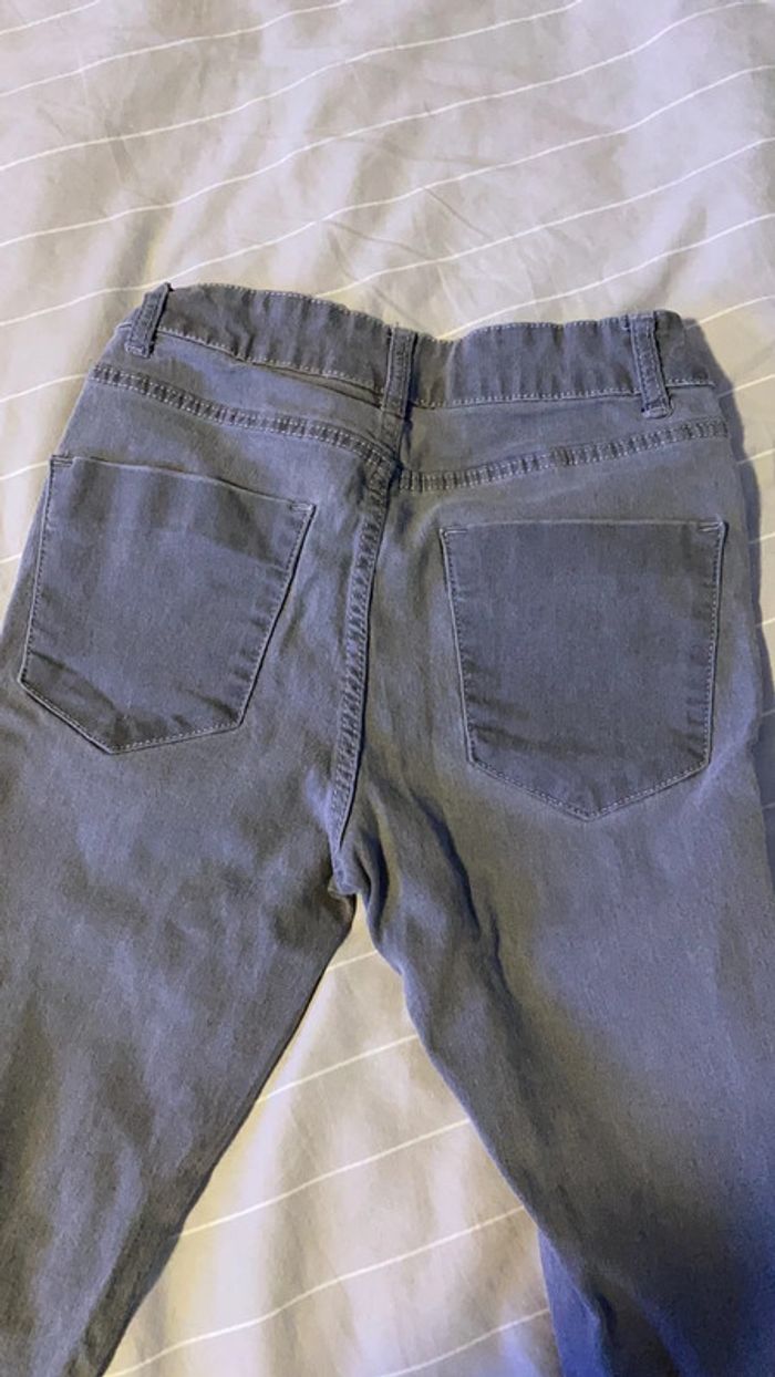 Jeans skinny gris - photo numéro 3