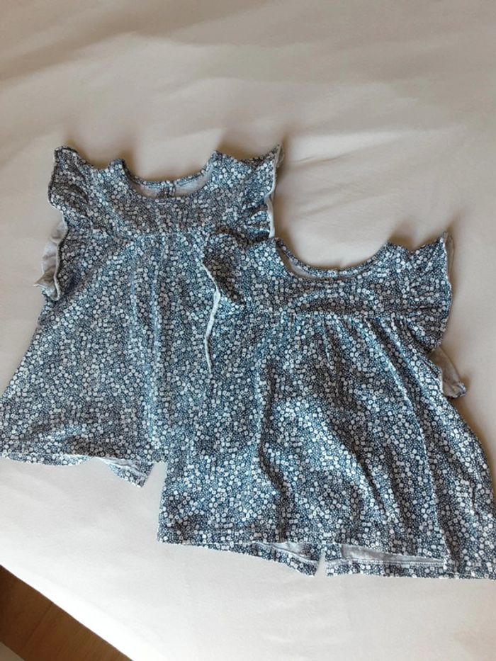 2 chemises été avec volets petits fleurs coton jersey T. 3 ans