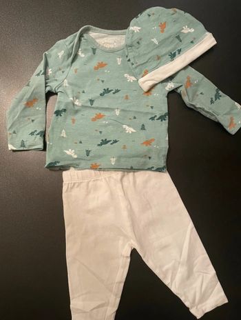 Ensemble pantalon - t-shirt - bonnet