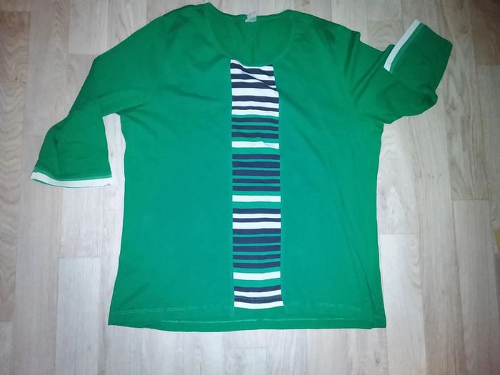 Haut en excellent état