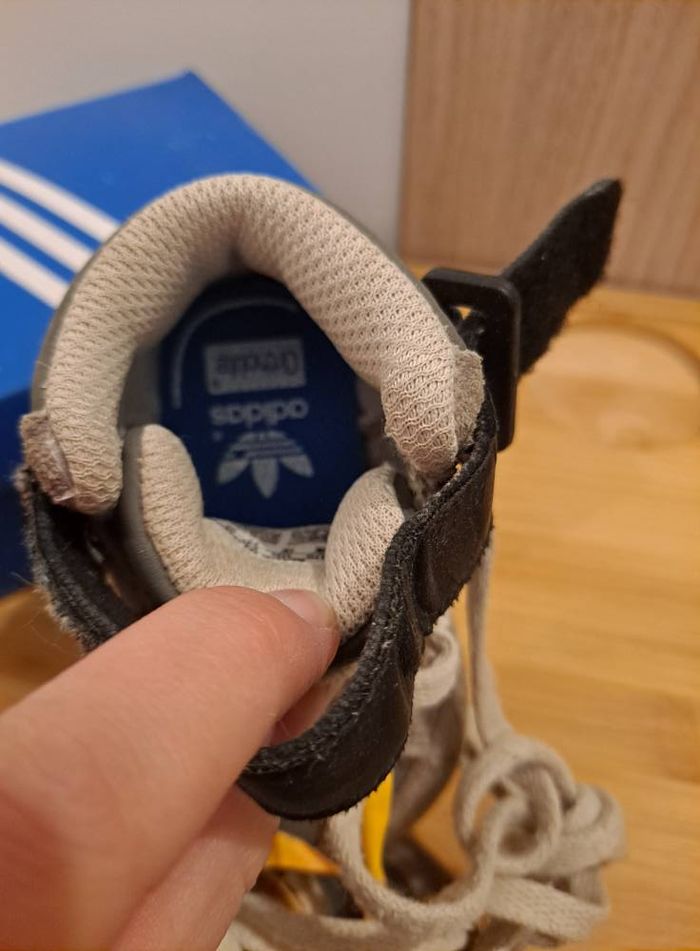 baskets adidas bébé à lacets et scratch grises taille 17 premiers pas - photo numéro 4