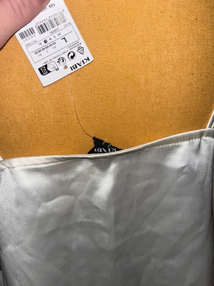 Debardeur en satin kiabi taille L neuf - photo numéro 5