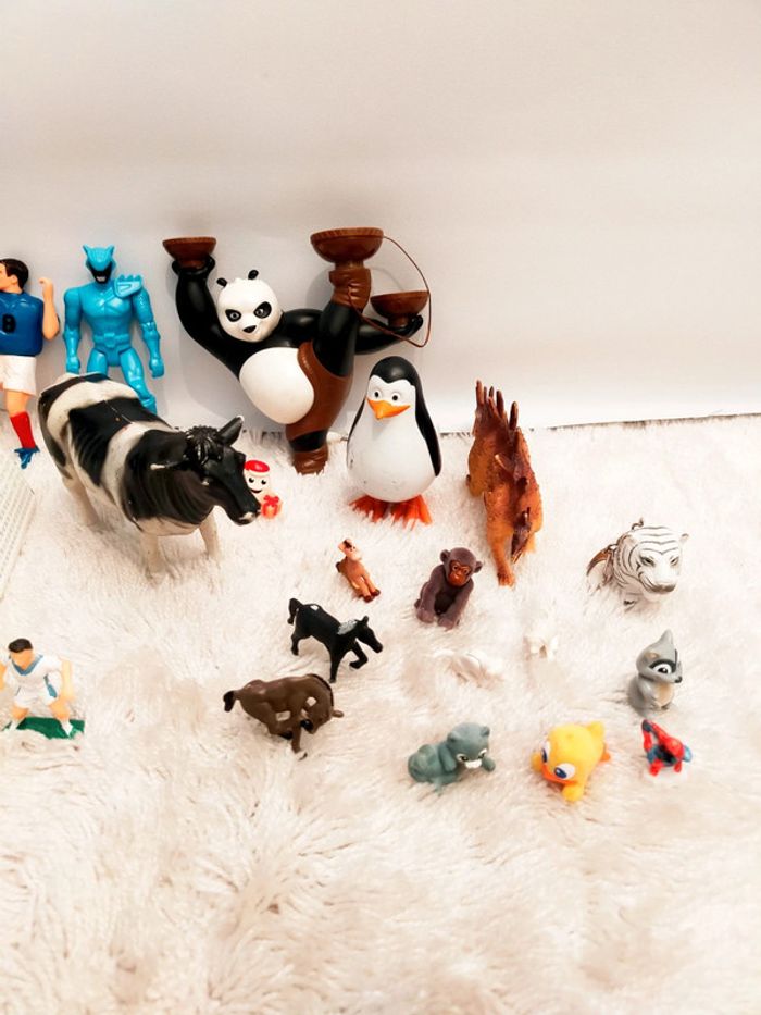 Lot de 26 figurines diverses - photo numéro 4