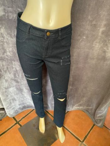 Jean bleu marine  à trous  tezenis taille M
